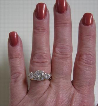 2 carat diamond 3 stone ring